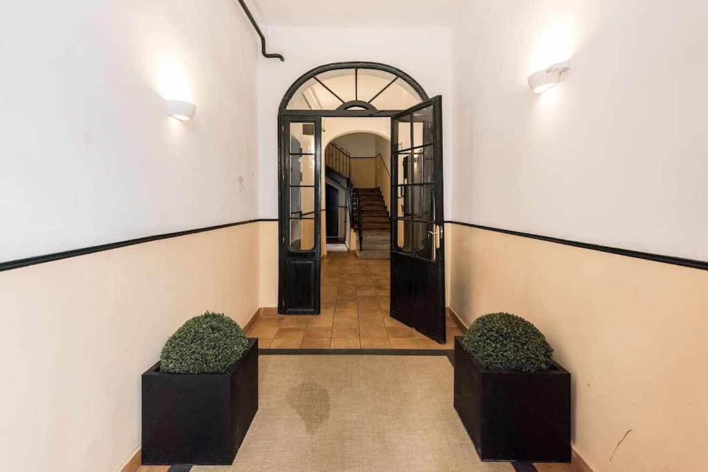 Calle Huertas Galeria By Regalatemadrid Esterno foto